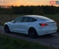 Белый Тесла Модель 3, объемом двигателя 0 л и пробегом 65 тыс. км за 15900 $, фото 4 на Automoto.ua