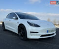 Білий Тесла Модель 3, об'ємом двигуна 0 л та пробігом 47 тис. км за 24500 $, фото 2 на Automoto.ua