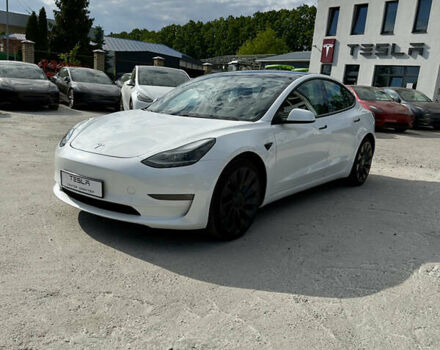 Белый Тесла Модель 3, объемом двигателя 0 л и пробегом 10 тыс. км за 27900 $, фото 4 на Automoto.ua