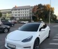 Білий Тесла Модель 3, об'ємом двигуна 0 л та пробігом 64 тис. км за 19000 $, фото 1 на Automoto.ua