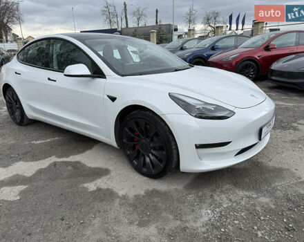 Белый Тесла Модель 3, объемом двигателя 0 л и пробегом 8 тыс. км за 28500 $, фото 5 на Automoto.ua
