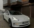 Білий Тесла Модель 3, об'ємом двигуна 0 л та пробігом 94 тис. км за 21500 $, фото 1 на Automoto.ua