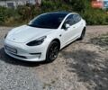 Белый Тесла Модель 3, объемом двигателя 0 л и пробегом 70 тыс. км за 21750 $, фото 2 на Automoto.ua