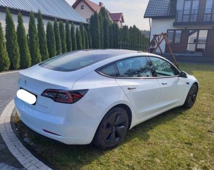 Белый Тесла Модель 3, объемом двигателя 0 л и пробегом 48 тыс. км за 12500 $, фото 1 на Automoto.ua