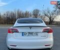Белый Тесла Модель 3, объемом двигателя 0 л и пробегом 83 тыс. км за 19600 $, фото 7 на Automoto.ua