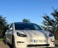 Білий Тесла Модель 3, об'ємом двигуна 0 л та пробігом 70 тис. км за 22999 $, фото 1 на Automoto.ua