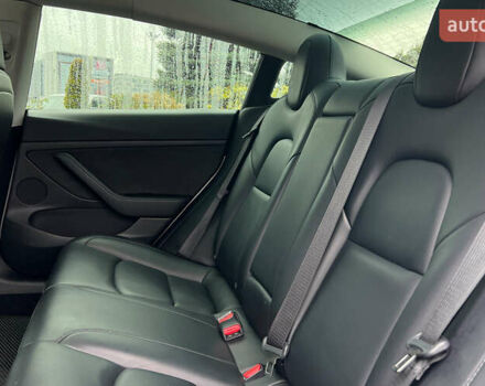 Білий Тесла Модель 3, об'ємом двигуна 0 л та пробігом 33 тис. км за 21300 $, фото 17 на Automoto.ua