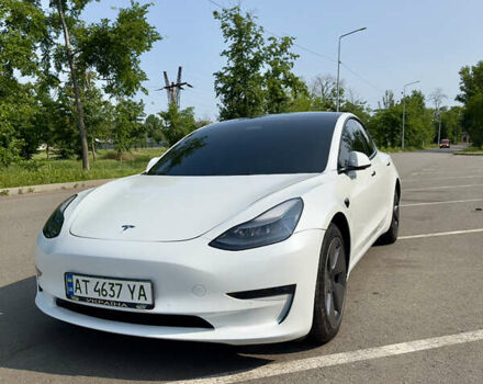 Белый Тесла Модель 3, объемом двигателя 0 л и пробегом 65 тыс. км за 22000 $, фото 1 на Automoto.ua