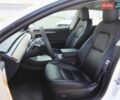 Білий Тесла Модель 3, об'ємом двигуна 0 л та пробігом 47 тис. км за 25000 $, фото 1 на Automoto.ua