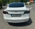 Белый Тесла Модель 3, объемом двигателя 0 л и пробегом 60 тыс. км за 22000 $, фото 9 на Automoto.ua