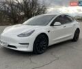 Білий Тесла Модель 3, об'ємом двигуна 0 л та пробігом 85 тис. км за 25900 $, фото 1 на Automoto.ua
