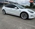 Белый Тесла Модель 3, объемом двигателя 0 л и пробегом 80 тыс. км за 20000 $, фото 5 на Automoto.ua