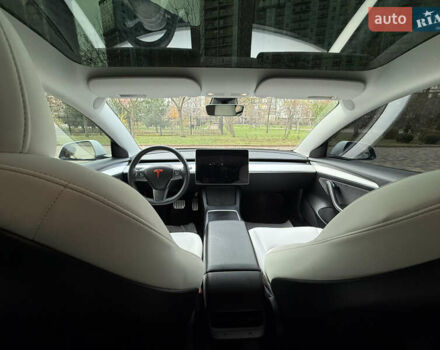 Белый Тесла Модель 3, объемом двигателя 0 л и пробегом 60 тыс. км за 22900 $, фото 27 на Automoto.ua