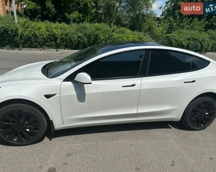 Белый Тесла Модель 3, объемом двигателя 0 л и пробегом 60 тыс. км за 22000 $, фото 36 на Automoto.ua