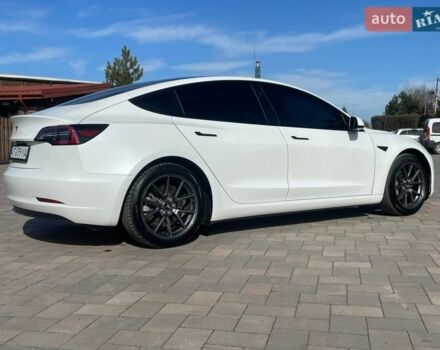 Белый Тесла Модель 3, объемом двигателя 0 л и пробегом 142 тыс. км за 22900 $, фото 15 на Automoto.ua