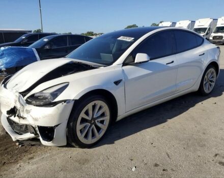 Білий Тесла Модель 3, об'ємом двигуна 0 л та пробігом 135 тис. км за 13600 $, фото 3 на Automoto.ua