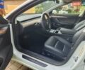 Белый Тесла Модель 3, объемом двигателя 0 л и пробегом 14 тыс. км за 28000 $, фото 2 на Automoto.ua