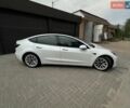 Білий Тесла Модель 3, об'ємом двигуна 0 л та пробігом 41 тис. км за 17200 $, фото 2 на Automoto.ua