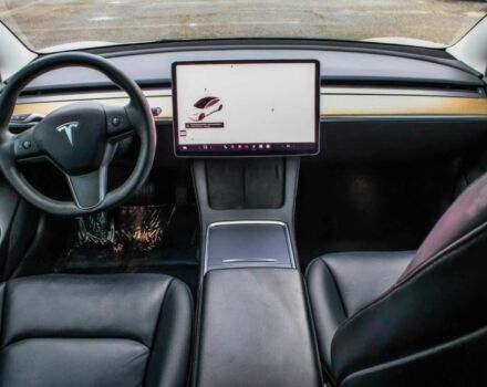 Белый Тесла Модель 3, объемом двигателя 0 л и пробегом 19 тыс. км за 10500 $, фото 8 на Automoto.ua