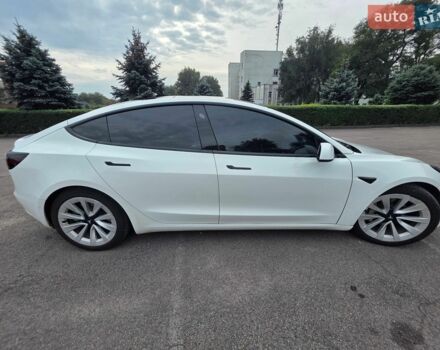 Белый Тесла Модель 3, объемом двигателя 0 л и пробегом 180 тыс. км за 18800 $, фото 8 на Automoto.ua