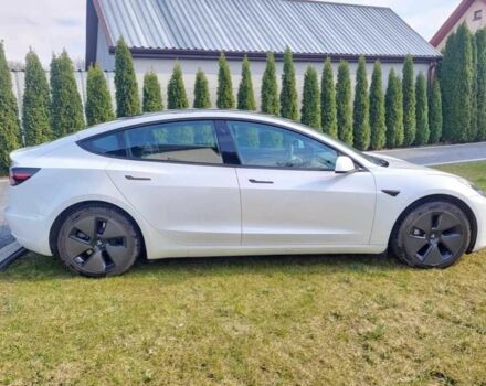 Белый Тесла Модель 3, объемом двигателя 0 л и пробегом 48 тыс. км за 12500 $, фото 7 на Automoto.ua