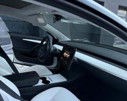 Білий Тесла Модель 3, об'ємом двигуна 0 л та пробігом 149 тис. км за 17200 $, фото 16 на Automoto.ua