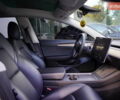 Білий Тесла Модель 3, об'ємом двигуна 0 л та пробігом 33 тис. км за 20700 $, фото 30 на Automoto.ua