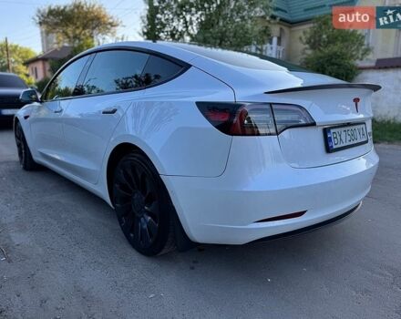 Белый Тесла Модель 3, объемом двигателя 0 л и пробегом 102 тыс. км за 21900 $, фото 8 на Automoto.ua