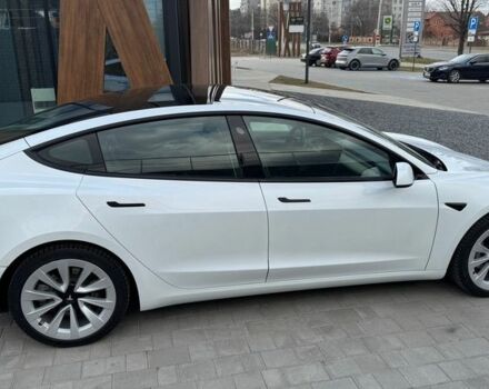 Белый Тесла Модель 3, объемом двигателя 0 л и пробегом 130 тыс. км за 18499 $, фото 13 на Automoto.ua