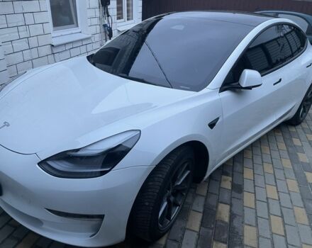 Білий Тесла Модель 3, об'ємом двигуна 0 л та пробігом 55 тис. км за 20958 $, фото 4 на Automoto.ua