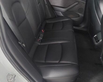 Белый Тесла Модель 3, объемом двигателя 0 л и пробегом 47 тыс. км за 24000 $, фото 4 на Automoto.ua