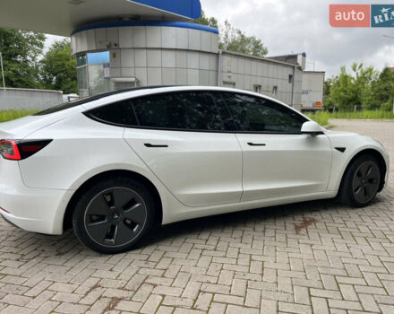 Білий Тесла Модель 3, об'ємом двигуна 0 л та пробігом 76 тис. км за 20500 $, фото 11 на Automoto.ua