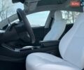 Белый Тесла Модель 3, объемом двигателя 0 л и пробегом 100 тыс. км за 29800 $, фото 8 на Automoto.ua