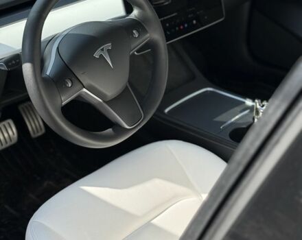 Білий Тесла Модель 3, об'ємом двигуна 0 л та пробігом 72 тис. км за 23499 $, фото 12 на Automoto.ua