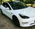 Білий Тесла Модель 3, об'ємом двигуна 0 л та пробігом 200 тис. км за 3000 $, фото 1 на Automoto.ua