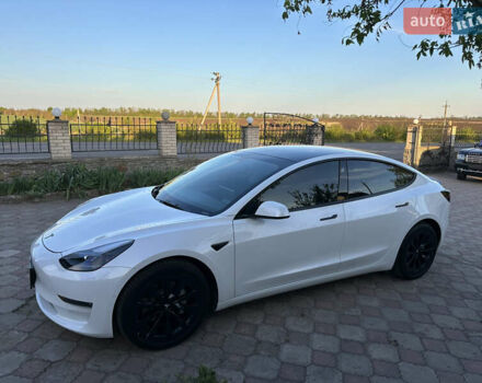 Белый Тесла Модель 3, объемом двигателя 0 л и пробегом 48 тыс. км за 22500 $, фото 13 на Automoto.ua