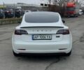 Білий Тесла Модель 3, об'ємом двигуна 0 л та пробігом 49 тис. км за 20500 $, фото 4 на Automoto.ua