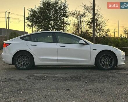 Тесла Модель 3 2022 у Кривому Розі на Automoto.ua Білий Тесла Модель 3, об'ємом двигуна 0 л та пробігом 144 тис. км за 18000 $, фото 12 на Automoto.ua