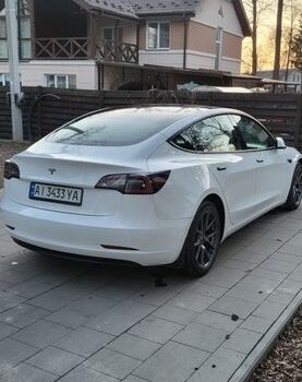 Білий Тесла Модель 3, об'ємом двигуна 0 л та пробігом 75 тис. км за 19000 $, фото 4 на Automoto.ua