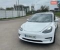 Белый Тесла Модель 3, объемом двигателя 0 л и пробегом 64 тыс. км за 20500 $, фото 1 на Automoto.ua