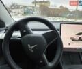 Белый Тесла Модель 3, объемом двигателя 0 л и пробегом 46 тыс. км за 24800 $, фото 23 на Automoto.ua