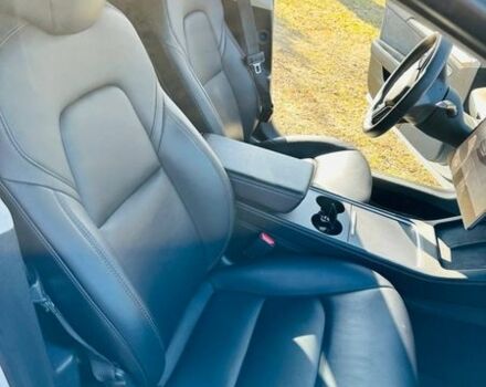 Білий Тесла Модель 3, об'ємом двигуна 0 л та пробігом 87 тис. км за 23500 $, фото 9 на Automoto.ua