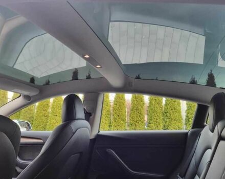 Белый Тесла Модель 3, объемом двигателя 0 л и пробегом 48 тыс. км за 12500 $, фото 13 на Automoto.ua