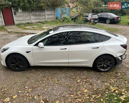 Тесла Модель 3 2022 у Києві на Automoto.ua Білий Тесла Модель 3, об'ємом двигуна 0 л та пробігом 64 тис. км за 14700 $, фото 7 на Automoto.ua