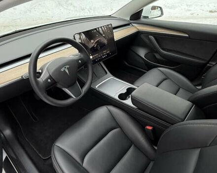 Білий Тесла Модель 3, об'ємом двигуна 0 л та пробігом 42 тис. км за 22100 $, фото 9 на Automoto.ua