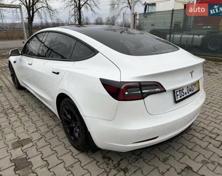 Білий Тесла Модель 3, об'ємом двигуна 0 л та пробігом 55 тис. км за 20200 $, фото 6 на Automoto.ua