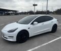 Білий Тесла Модель 3, об'ємом двигуна 0 л та пробігом 76 тис. км за 16700 $, фото 1 на Automoto.ua