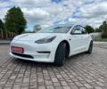 Білий Тесла Модель 3, об'ємом двигуна 0 л та пробігом 136 тис. км за 436 $, фото 1 на Automoto.ua
