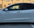 Білий Тесла Модель 3, об'ємом двигуна 0 л та пробігом 74 тис. км за 21299 $, фото 1 на Automoto.ua