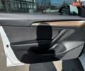 Белый Тесла Модель 3, объемом двигателя 0 л и пробегом 55 тыс. км за 22990 $, фото 14 на Automoto.ua